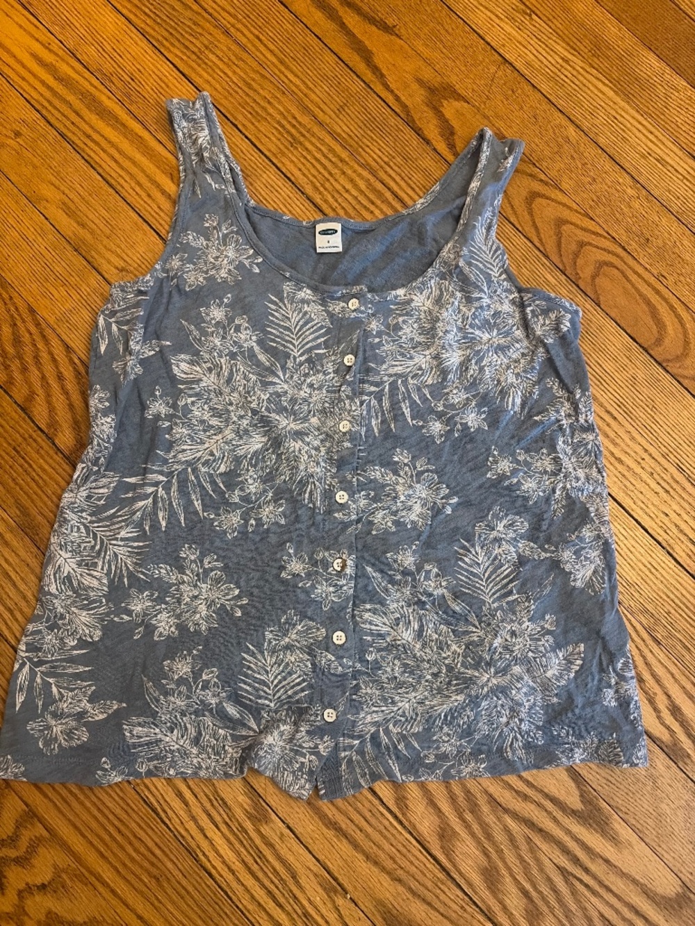 Old Navy floral tank, size Small.
